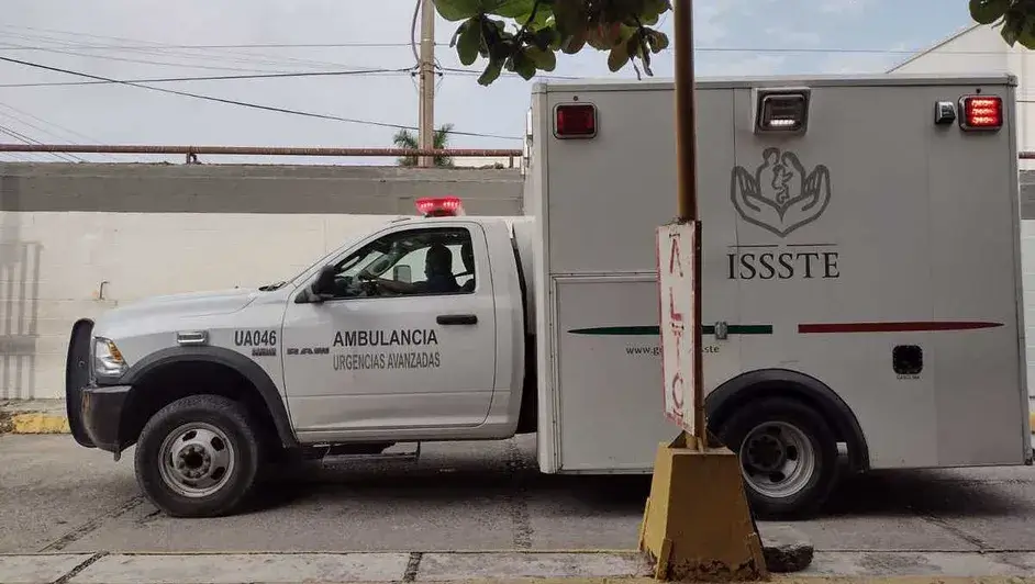 Othón Salazar en asamblea